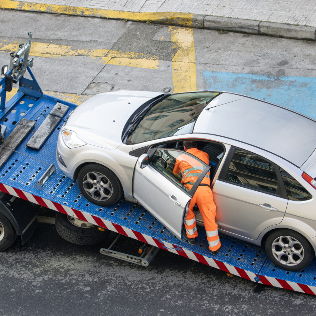 Common Roadside Emergencies Faced by Drivers in Qatar