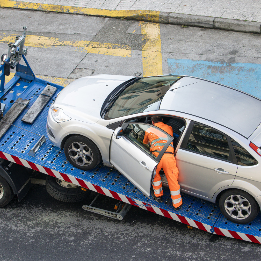 Common Roadside Emergencies Faced by Drivers in Qatar