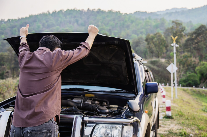 Night-Time Car Breakdown Safety Tips